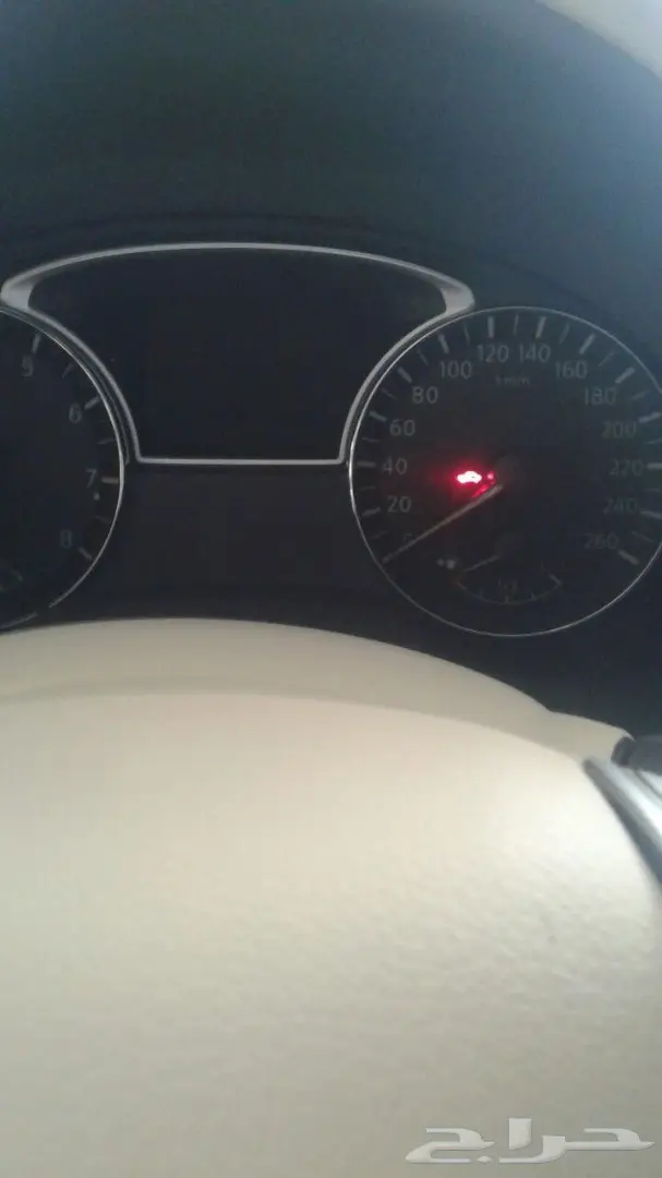 للبيع سياره نيسان التيما 2017 ستاندر فضي