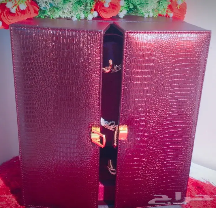 طقم هدايا نسائي فاخر - لمسة من الأناقة لكل المناسبات! (image 8)