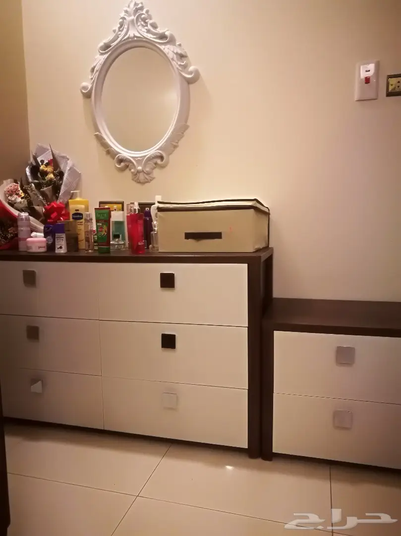 عفش بيت للبيع