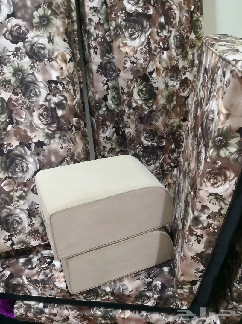 مساند ضهر مع مراكي شبه جديده ب500 ريال (image 2)