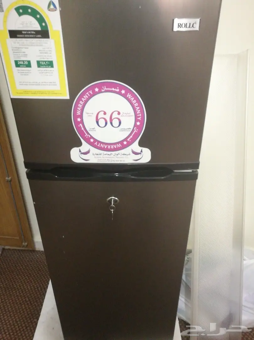 ثلاجة Rollc استعمال سنة واحدة 