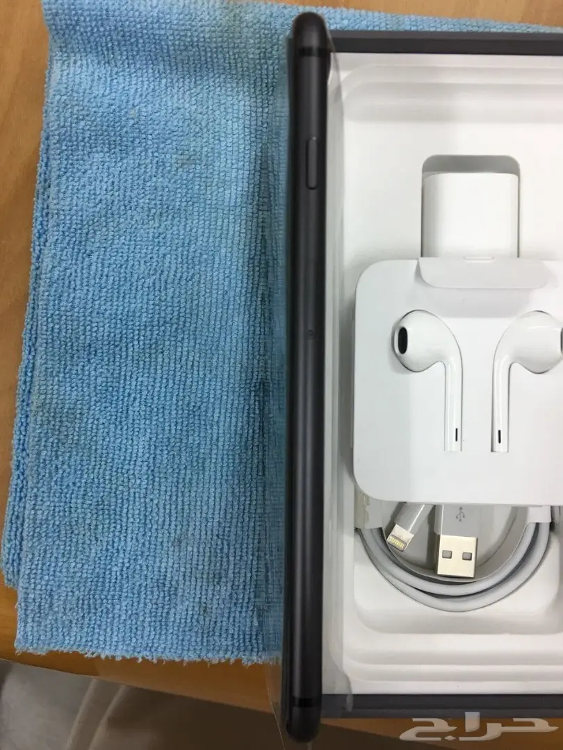 iphone 8 plus 64 GB  (image 3)