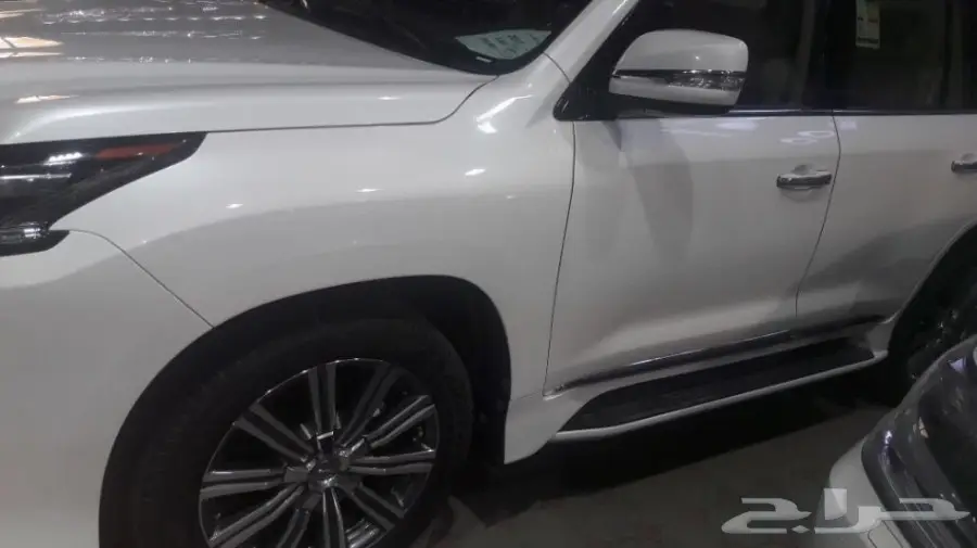 لكزس 570  2016  بريمي  (image 4)