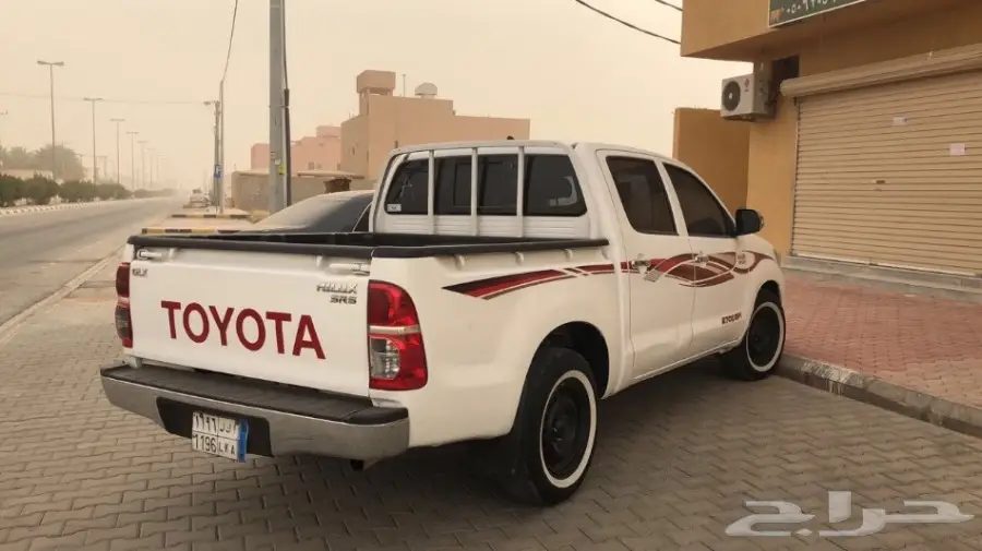 للبيع هايلكس غمارتين 2013  (image 4)