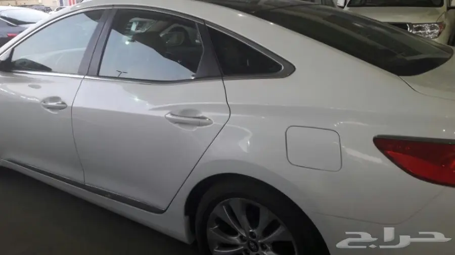 هونداي ازيرا 2012 للبيع  (image 6)