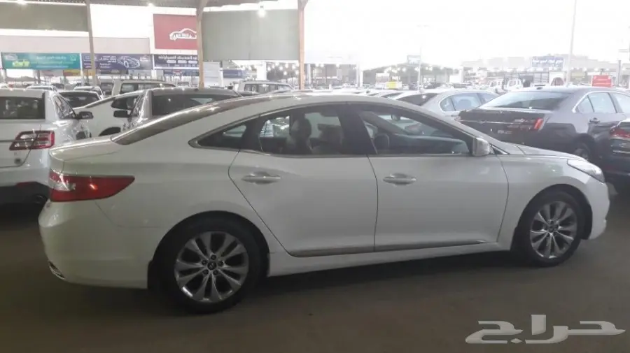 هونداي ازيرا 2012 للبيع  (image 8)