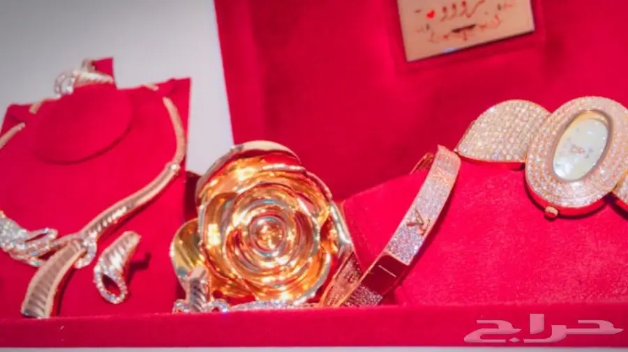 طقم الهديه الفاخر 2018 فخم بكل مكوناته شاهد  (image 9)