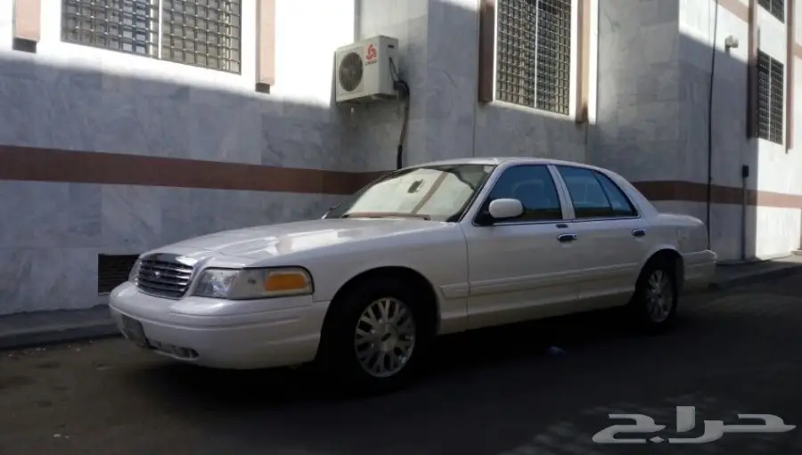 فورد فكتوريا نظيف للبيع (image 2)