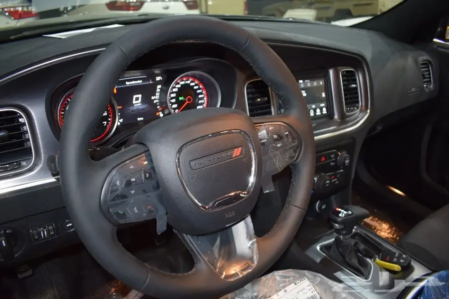 شاحنة شيفروليه تشارجر SXT 1 - 2018 (V6) - سعودي (image 13)