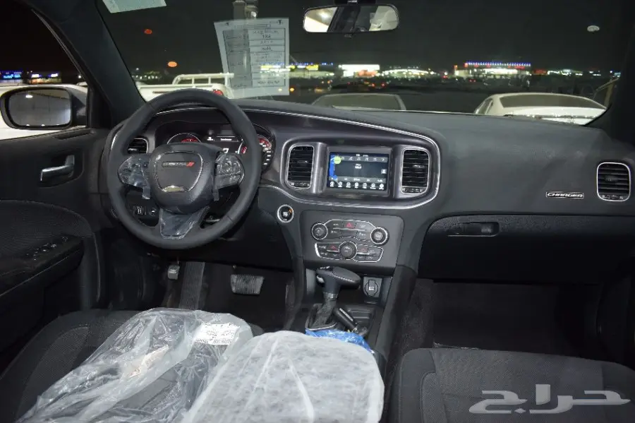 شاحنة شيفروليه تشارجر SXT 1 - 2018 (V6) - سعودي (image 16)