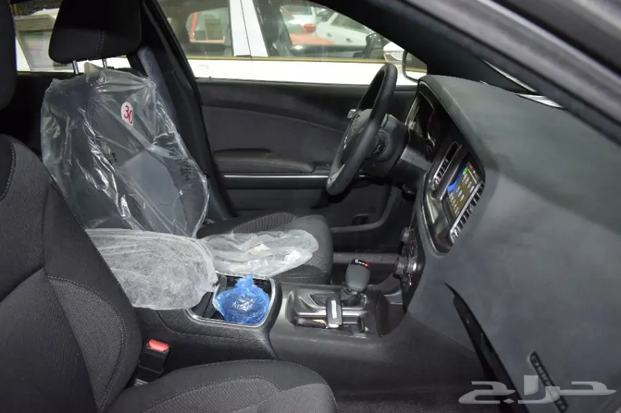 شاحنة شيفروليه تشارجر SXT 1 - 2018 (V6) - سعودي (image 31)