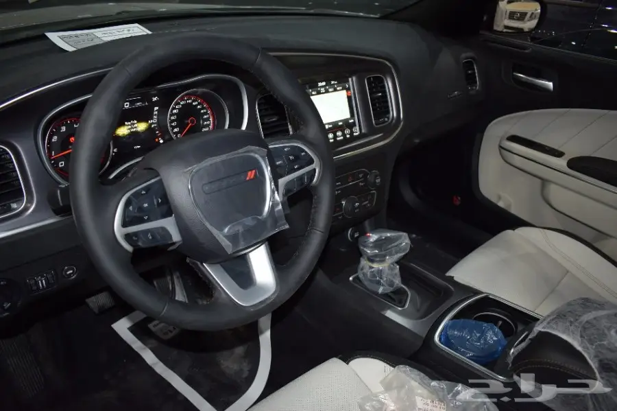 تشارجر SXT 3 2018 - فرصة لا تعوض! (image 17)