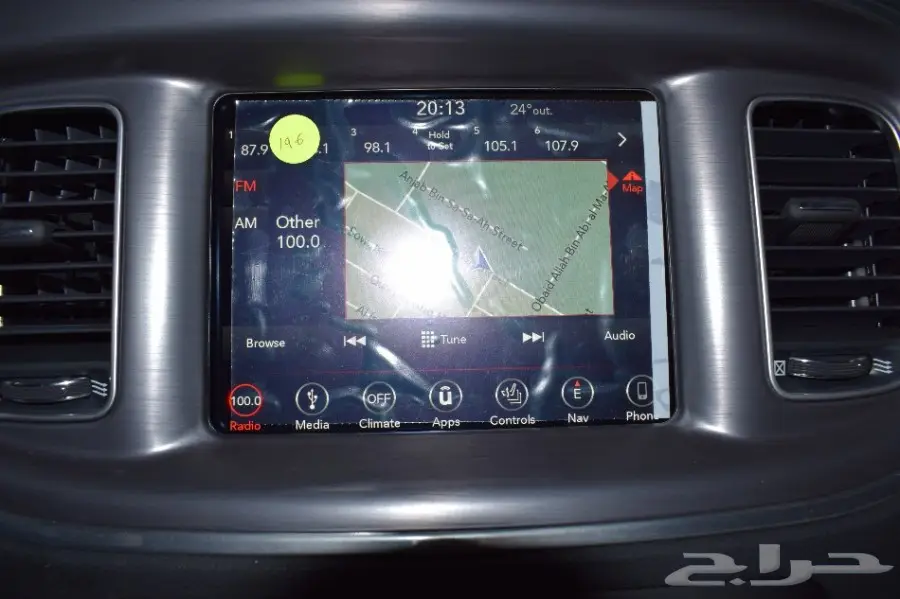 تشارجر SXT 3 2018 - فرصة لا تعوض! (image 25)