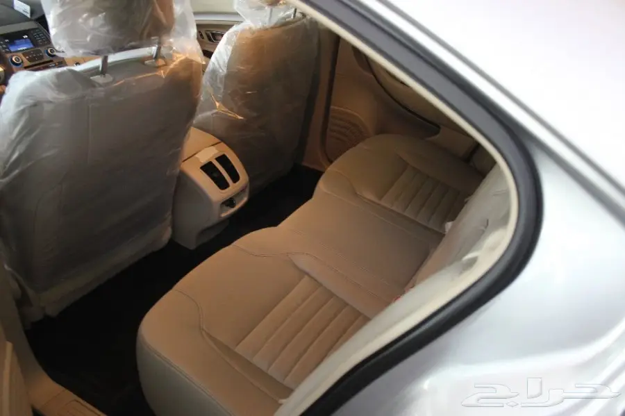   فورد تورس 2017استاندر4سلندر (image 8)