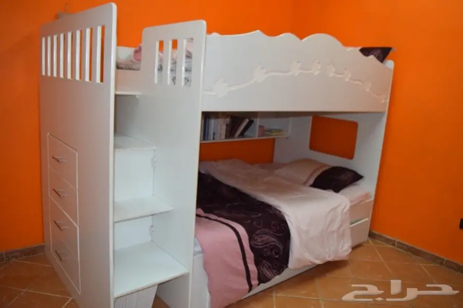 بيع غرفة نوم استخدام نظيف  (image 2)