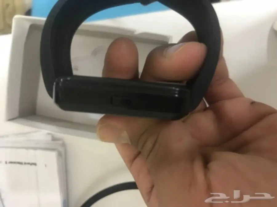 للبيع ساعة لمس شبه جديدة