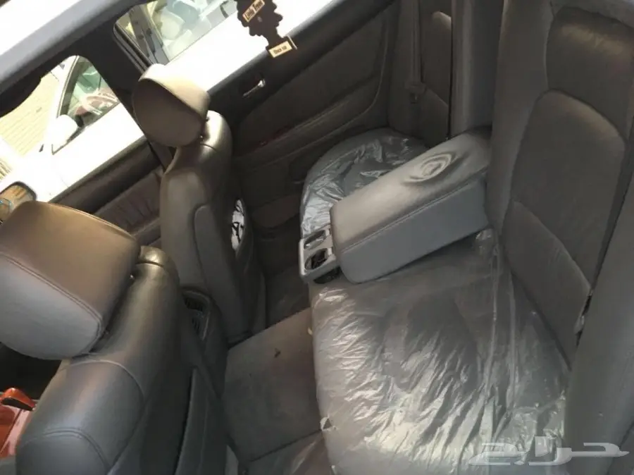 للبيع لكزس Ls400 تشليح نظيف (image 2)