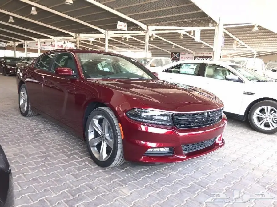 مطلوب شاحنة شارجر 2018 SXT PLUS - بحالة ممتازة! (image 6)