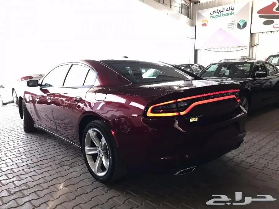 مطلوب شاحنة شارجر 2018 SXT PLUS - بحالة ممتازة! (image 7)