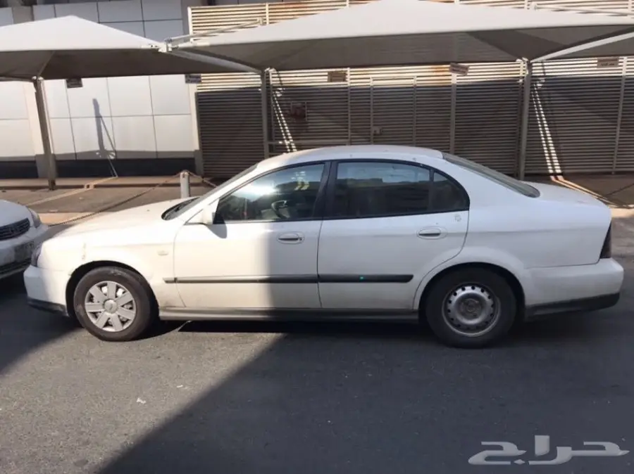 سيارة   تشليح شغاله فيها صوت ماكنة 