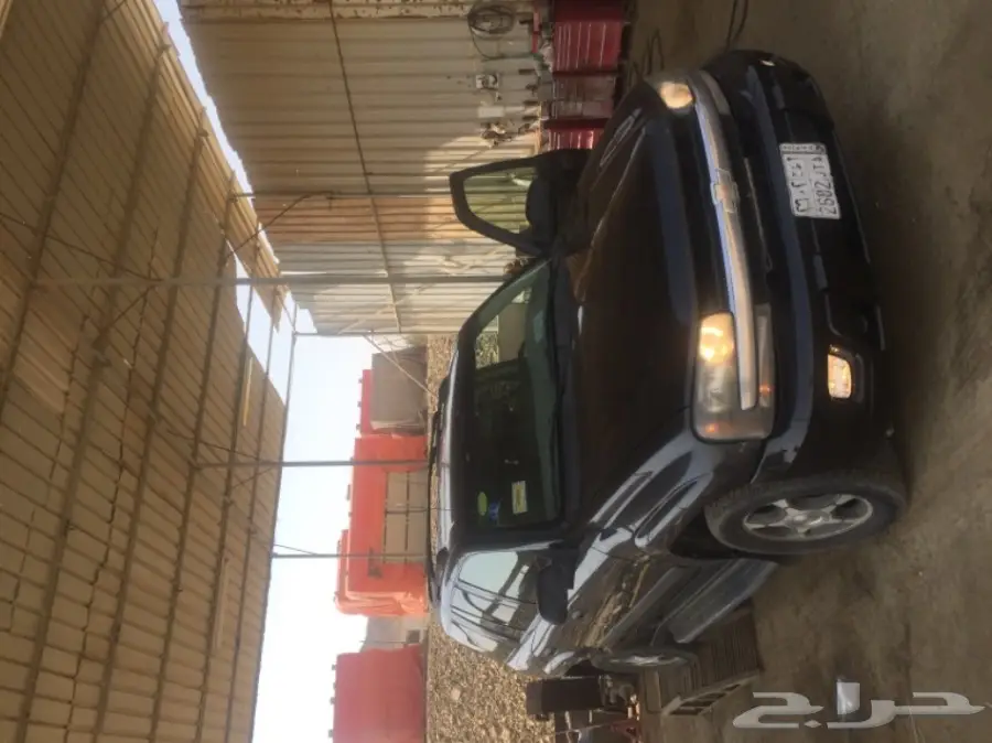 بليزر أسود جاهز للنقل 