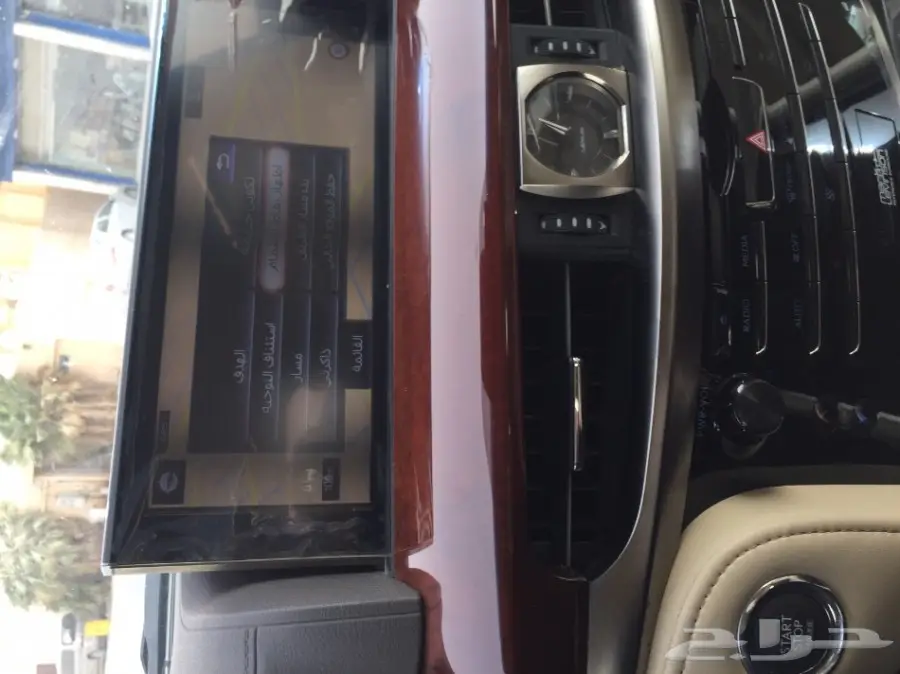 لكزس 570  2016  بريمي  (image 1)