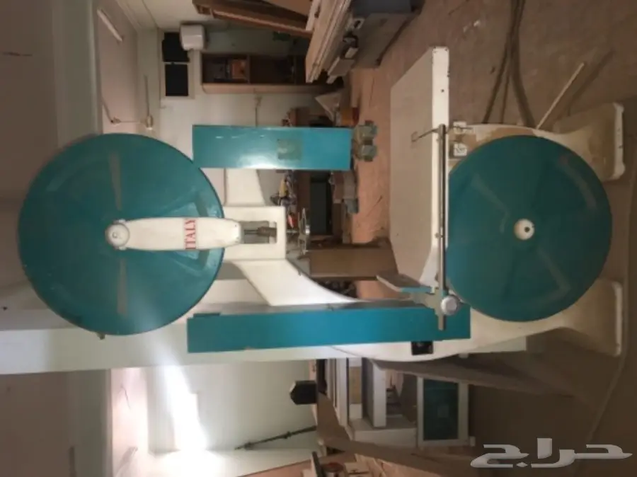 معدات نجارة للبيع 