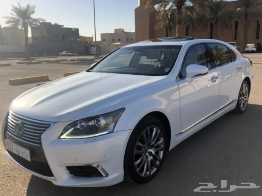 لكزس 460 لارج 2013 لؤلؤي نظيفه  (image 5)