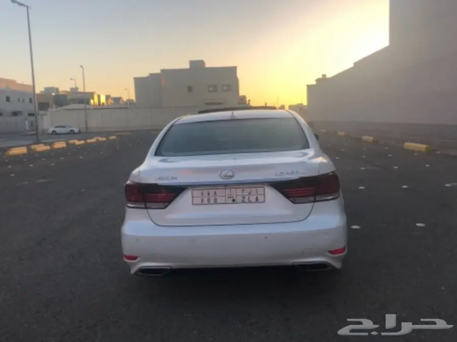 لكزس 460 لارج 2013 لؤلؤي نظيفه  (image 9)