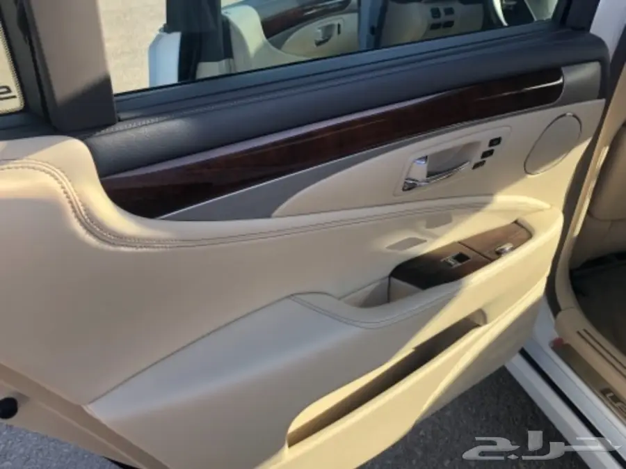 لكزس 460 لارج 2013 لؤلؤي نظيفه  (image 15)