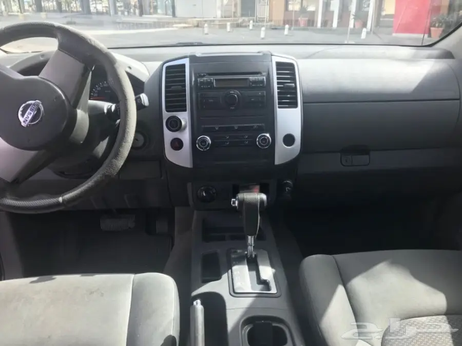 للبيع سارة نيسان إكستيرا موديل 2010 (image 2)