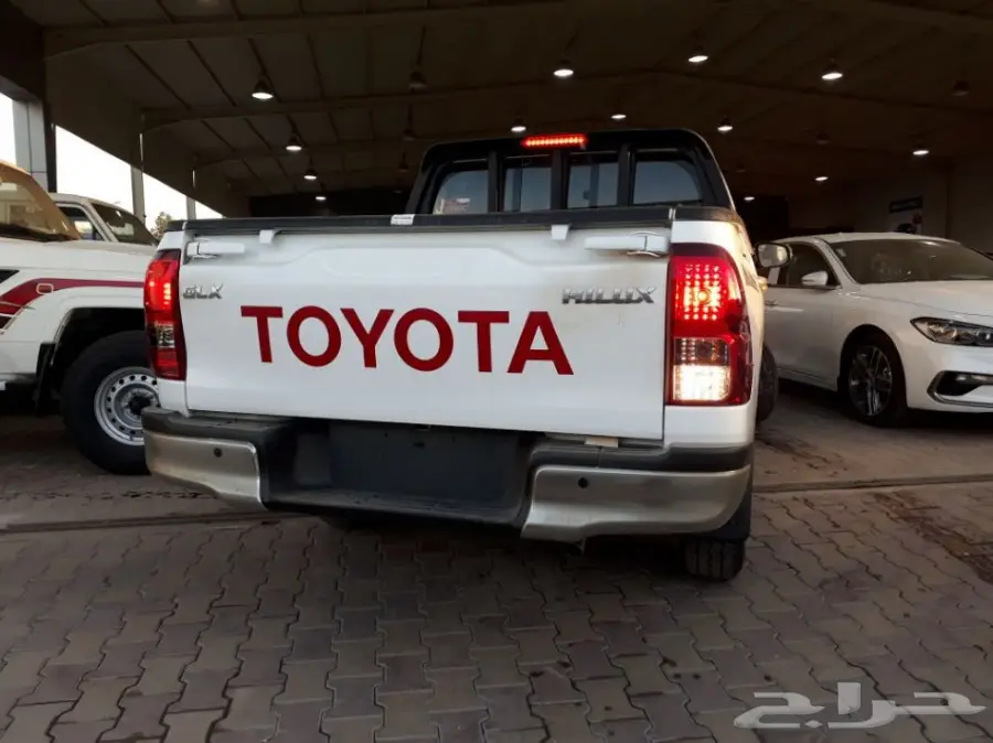 هايلوكس 2018 GLx2 ( 85.000) (image 3)