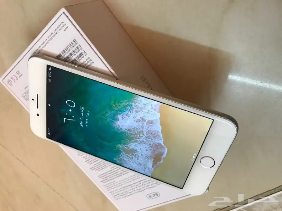 للبيع ايفون 8 بلص سلفر جديد استخدام يومين (image 1)