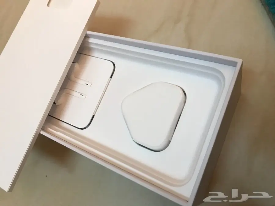 للبيع ايفون 8 بلص سلفر جديد استخدام يومين (image 4)
