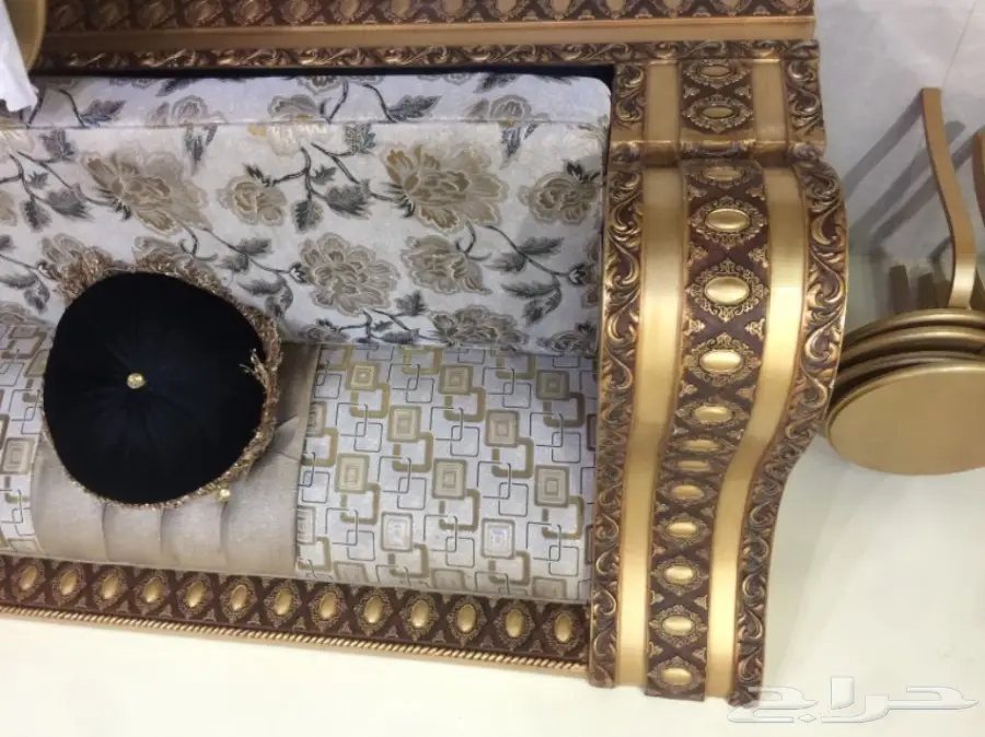 كنب نظيف جدا للبيع حفر الباطن