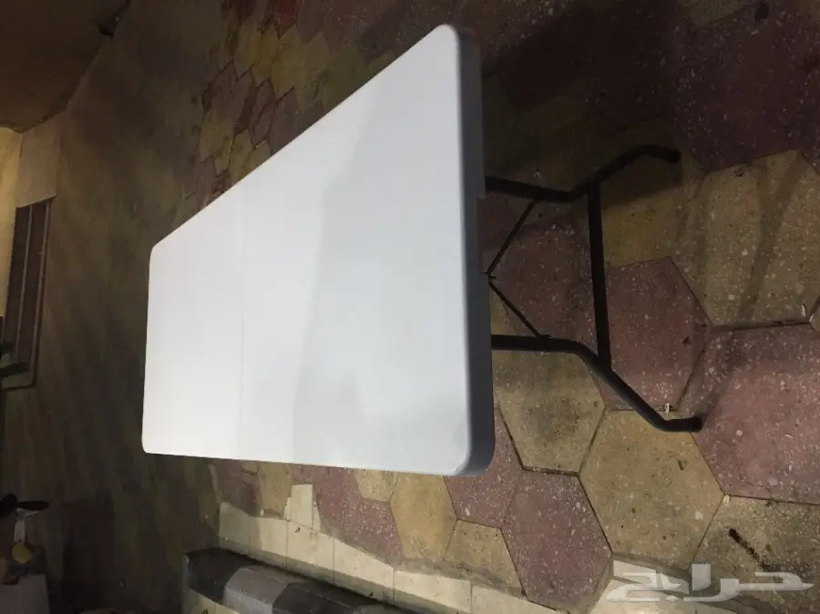 طاولة بسطات عرض