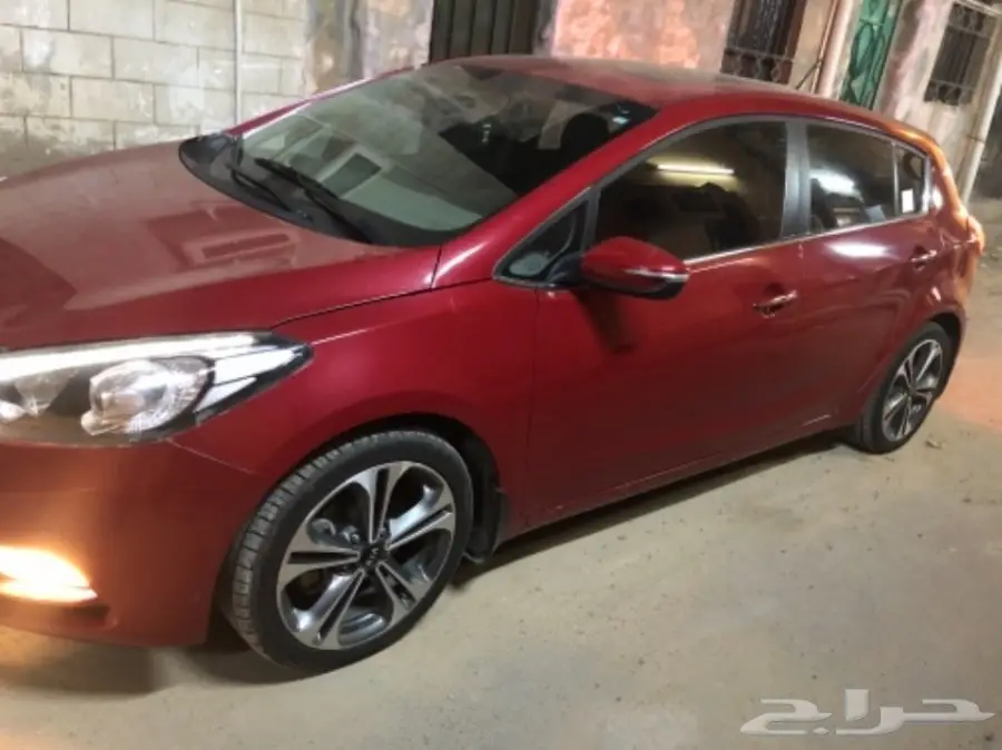 سيراتو 2016 هاتش باك فل كامل ماشيه 39 الف (image 9)