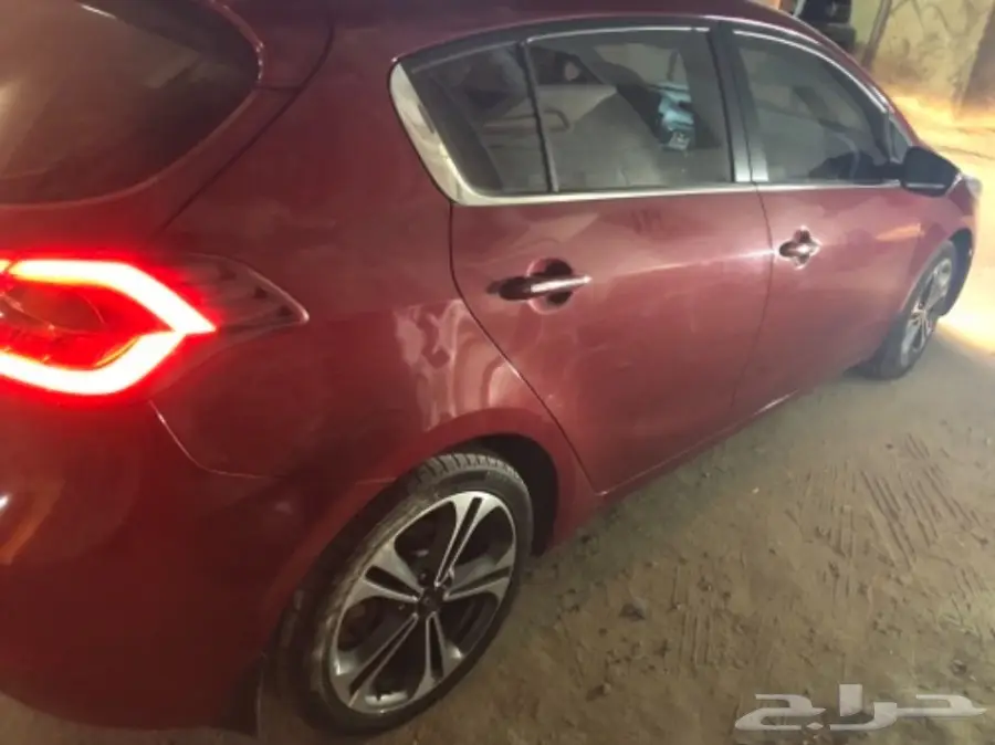 سيراتو 2016 هاتش باك فل كامل ماشيه 39 الف (image 11)