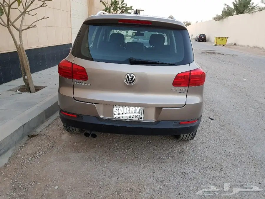 فولكس واجن تيجوان مخزن 2012 ماشي 65K فقط  (image 3)