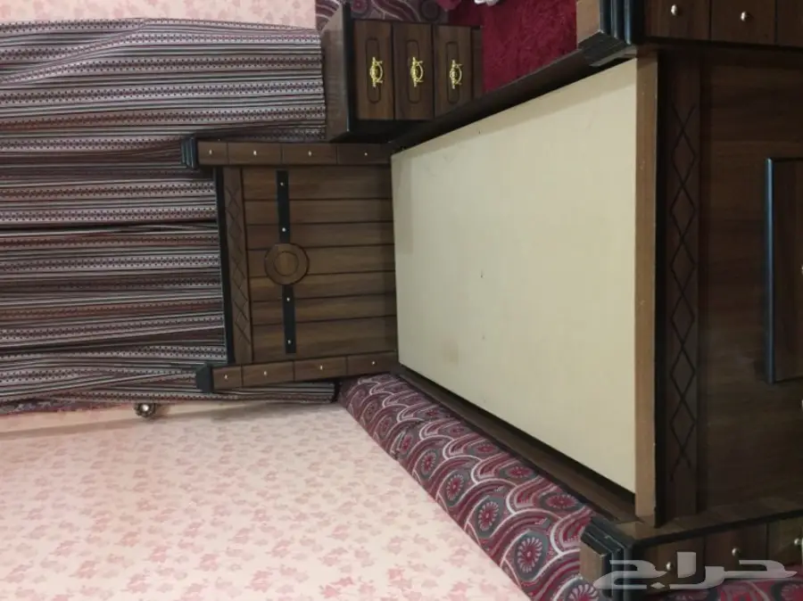 بيع اثاث وثلاجة وفرن (image 3)