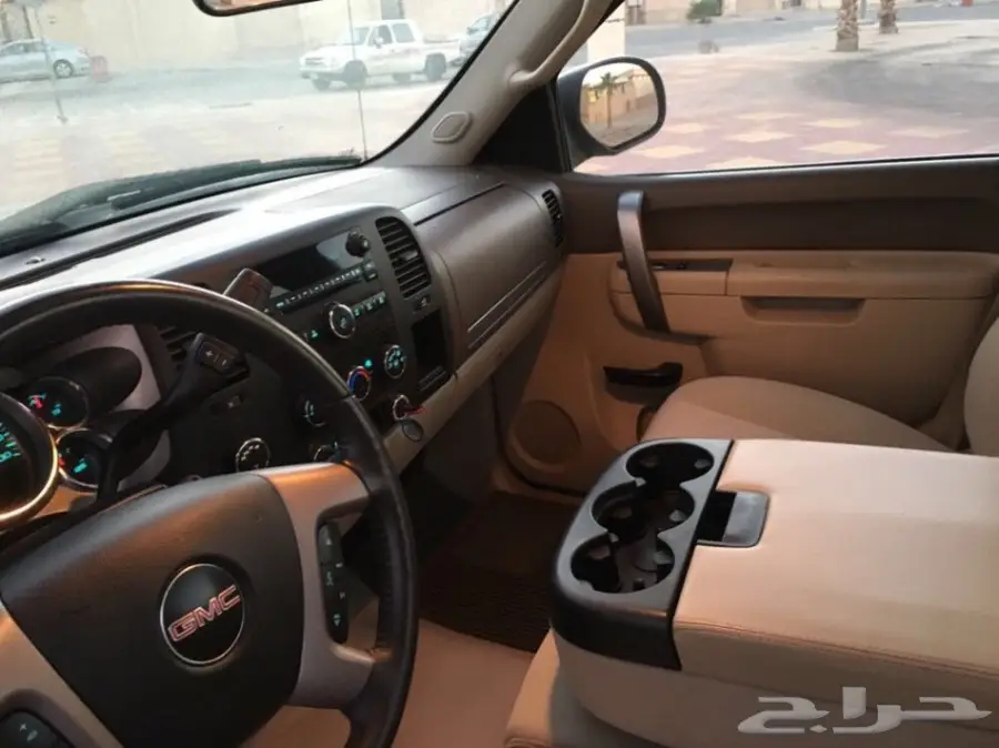 للبيع وانيت جمس سييرا 2012 قمة النظافه عالشرط (image 9)