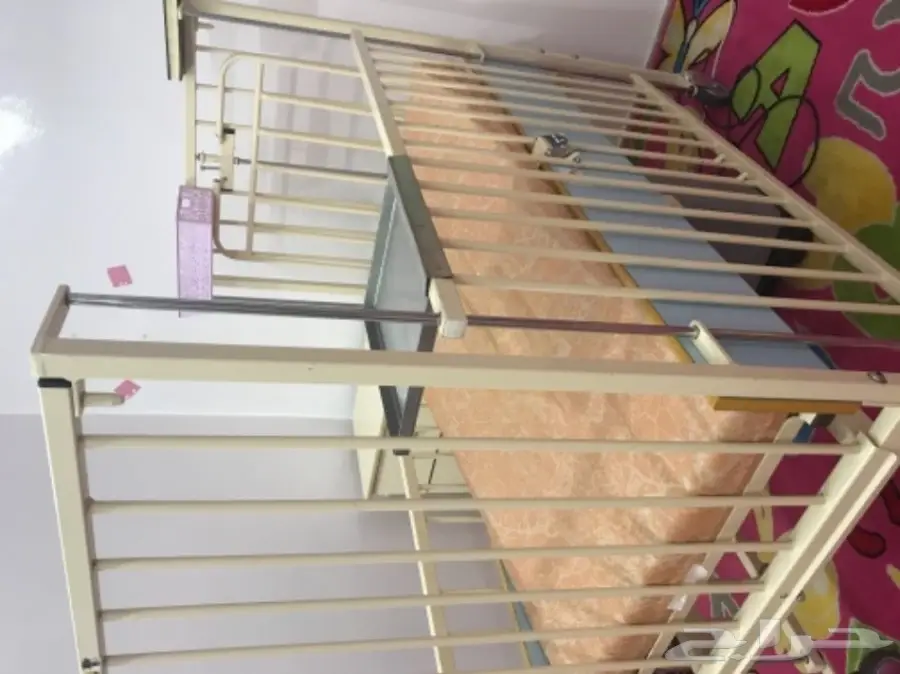 سرير طبي اطفال ومولد اكسجين (image 1)