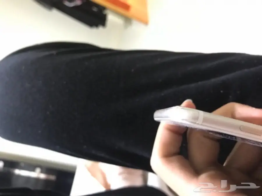 ايفون 6 مكسورة شاشته