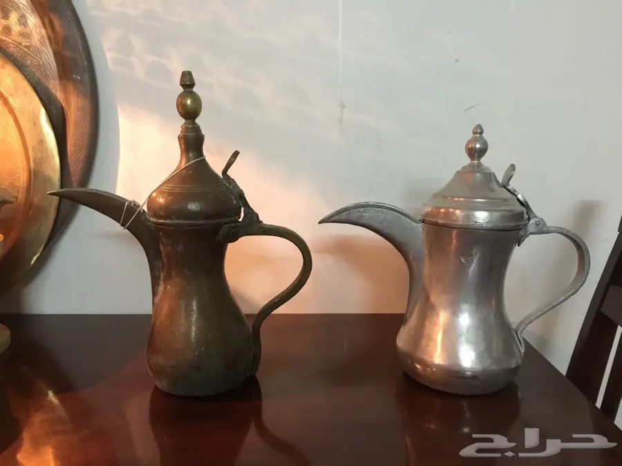 دلال اصلية قديمة