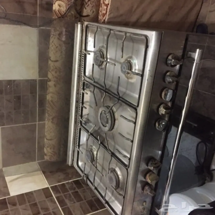 بيع اثاث وثلاجة وفرن (image 2)