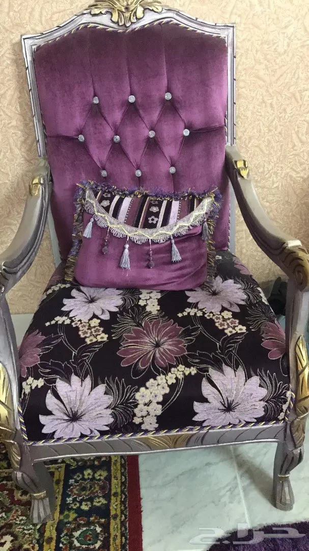 للبيع طقم كنب كلاسيكي نظيف اللون موف - الطائف (image 4)