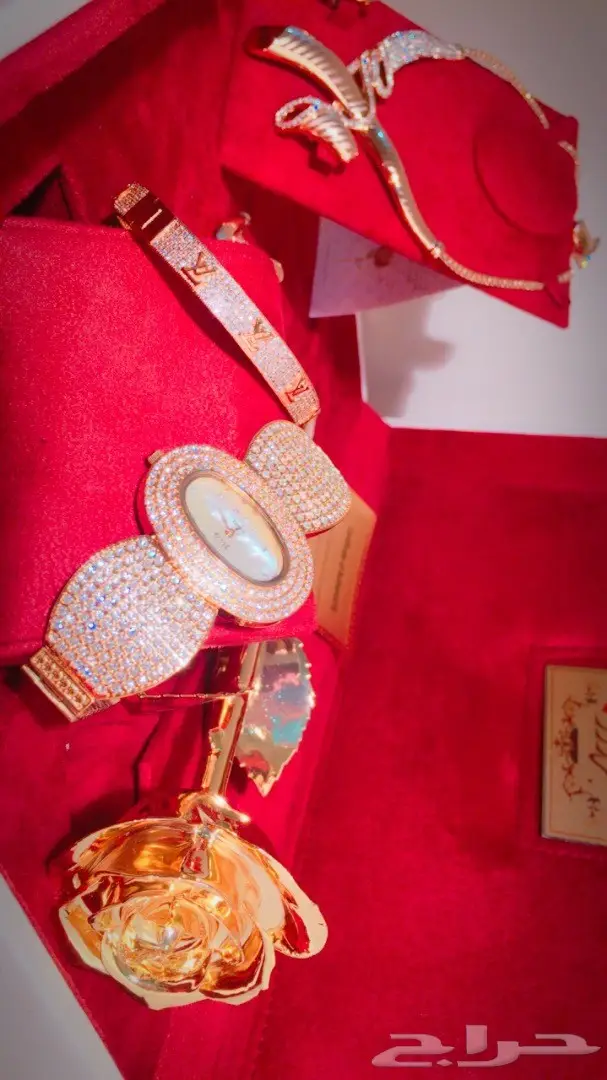 طقم الهديه الفاخر 2018 فخم بكل مكوناته شاهد  (image 1)