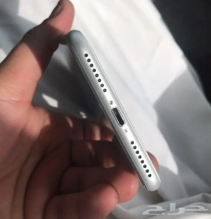 ايفون 8 بلص ابيض اخو الجديد 64 (الحد 2800) (image 3)