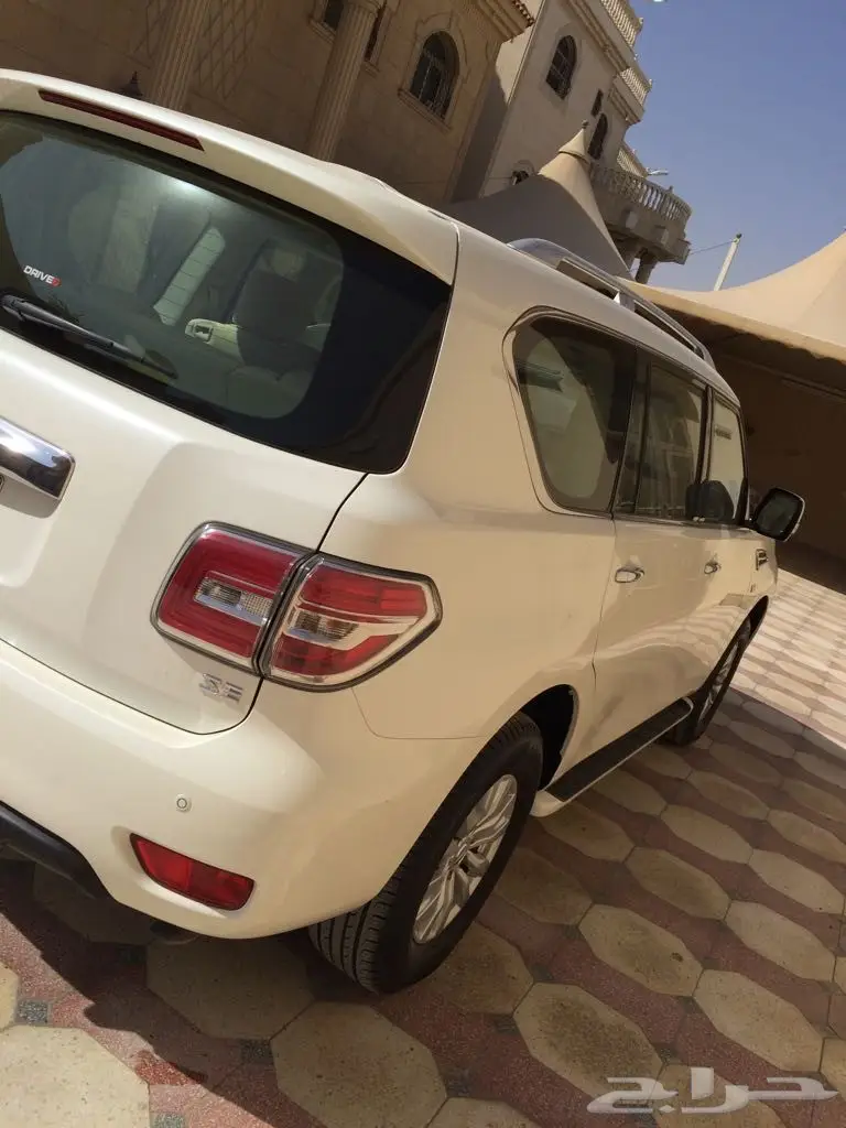 للبيع جيب نيسان بترول 2015  (image 3)