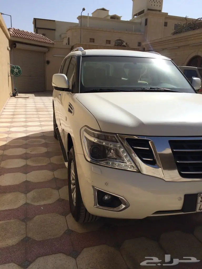 للبيع جيب نيسان بترول 2015  (image 16)